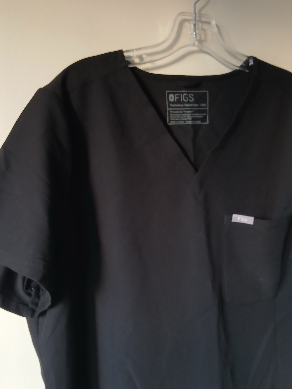 FIGS Catarina One-Pocket Scrub Top